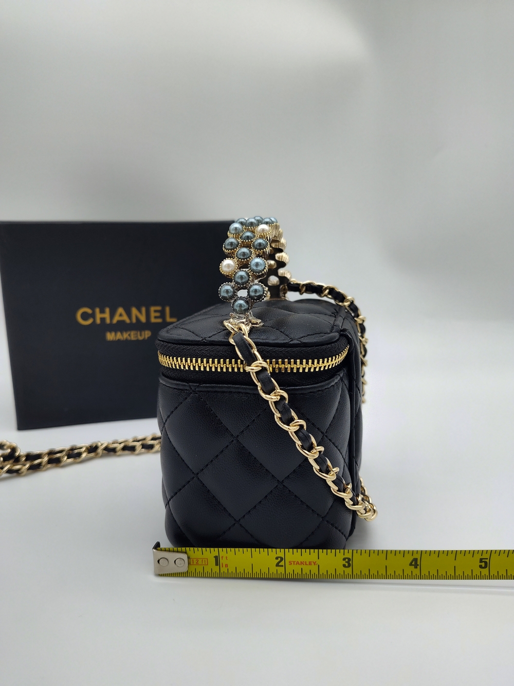 CHANEL Black Quilted Vanity Bag Pearl Handle CC Logo Chain Crossbody NIB GWP - Picture 9 of 10